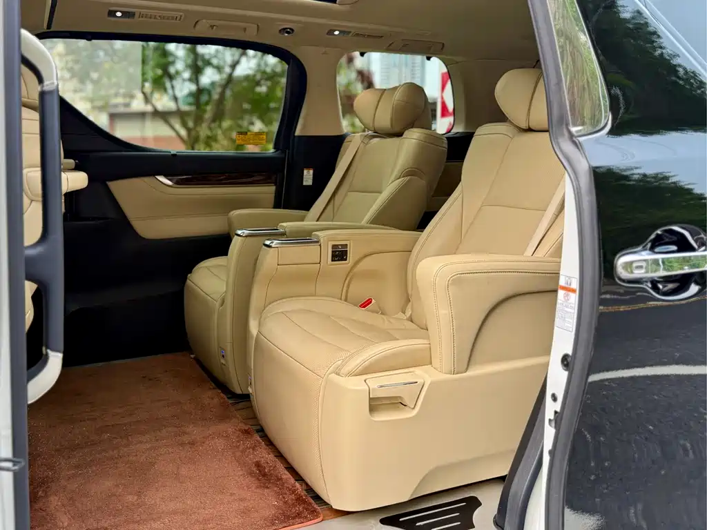 Toyota Alphard 2019 — фото 9