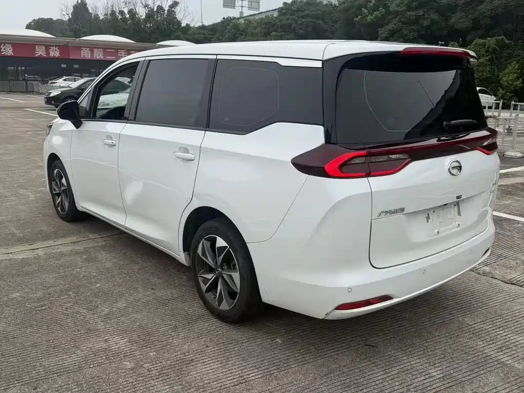 GAC Motor Trumpchi M6 2022 — фото 11