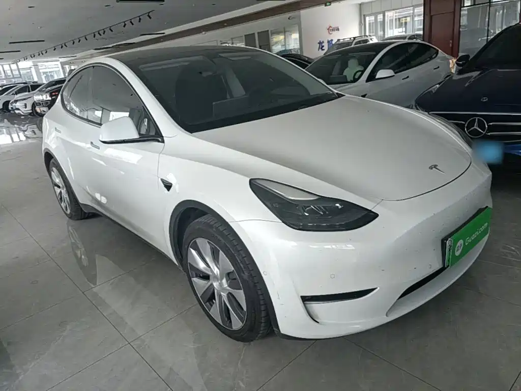 Tesla Model Y 2023 — фото 22