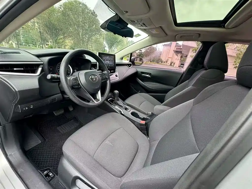 Toyota Corolla 2019 — фото 15