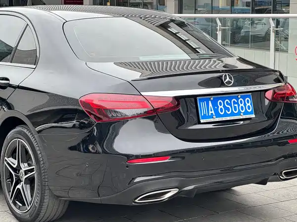 Mercedes-Benz E-Class 2022