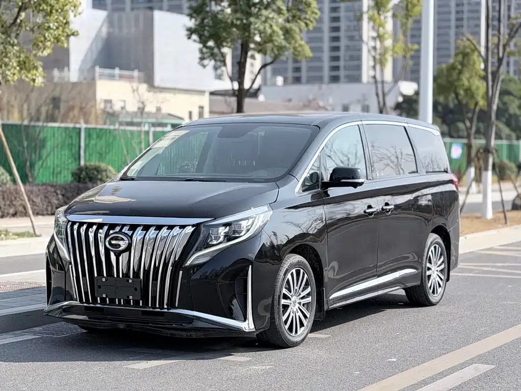 GAC Motor Trumpchi M8 2022 — фото 1