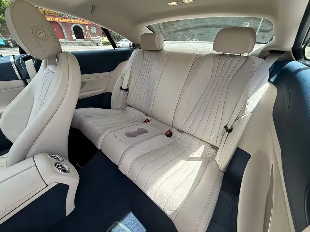 Mercedes-Benz E-Class 2022 — фото 14
