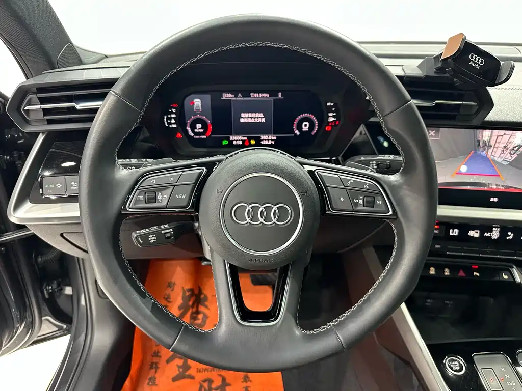 Audi A3 2023 — фото 10