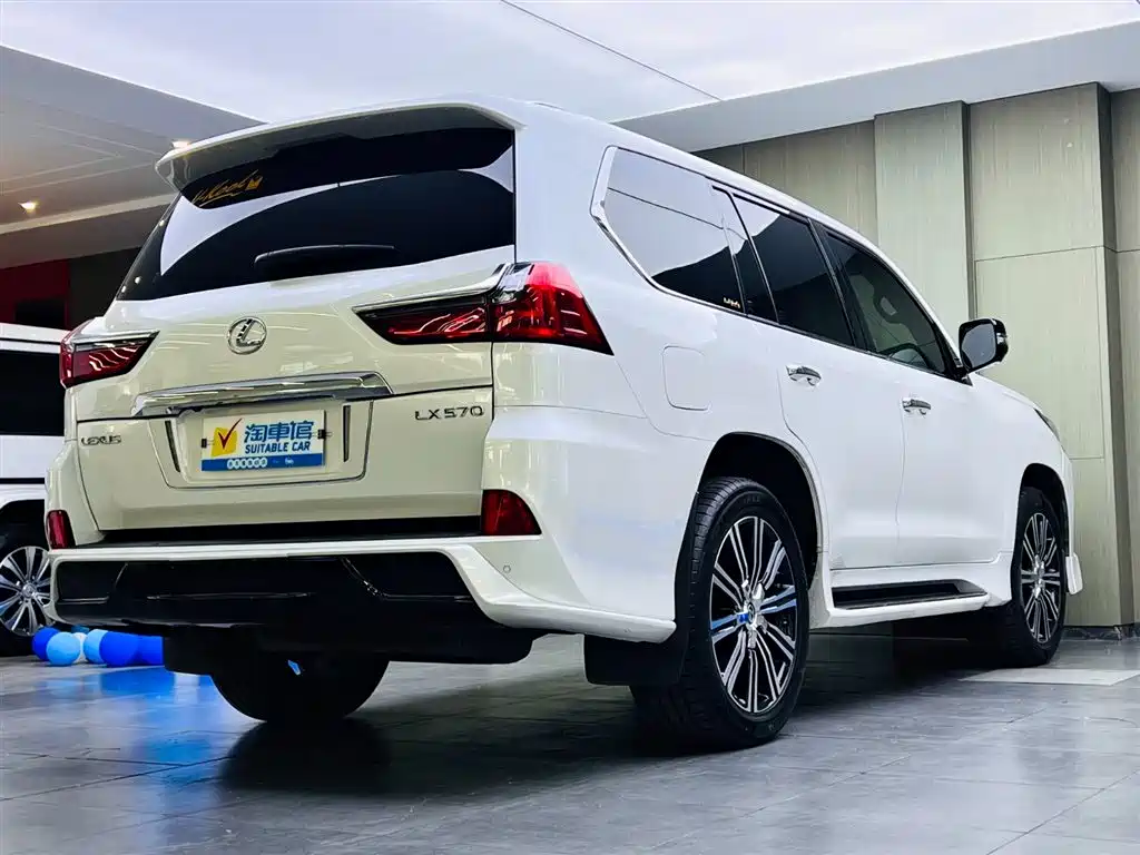 Lexus LX 2019 — фото 4