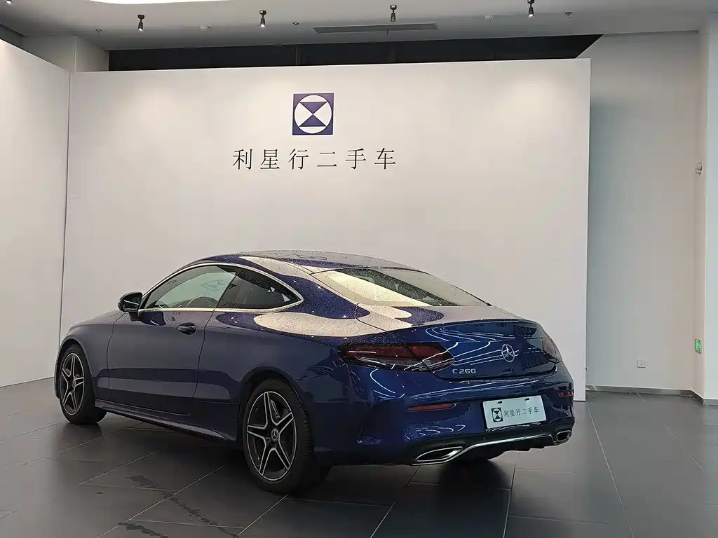Mercedes-Benz C-Class 2021