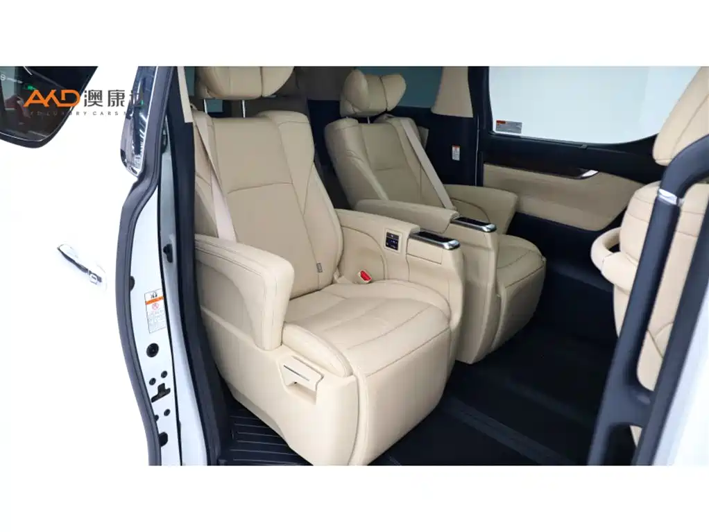 Toyota Alphard 2018 — фото 8
