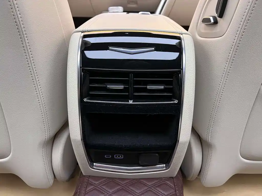 Cadillac CT6 2024 — фото 22