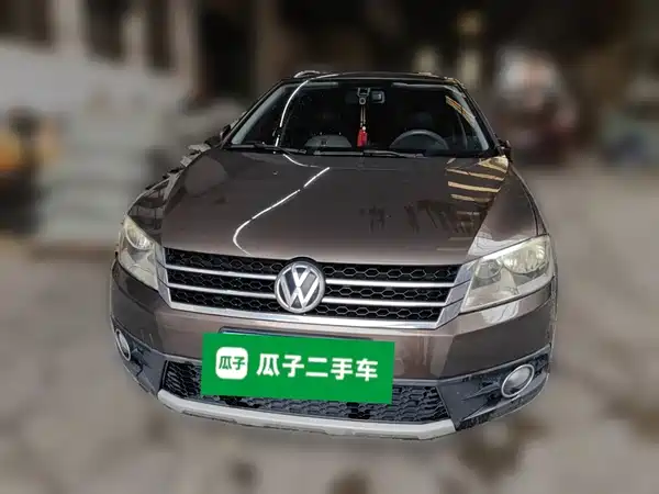 Volkswagen Cross Lavida 2014