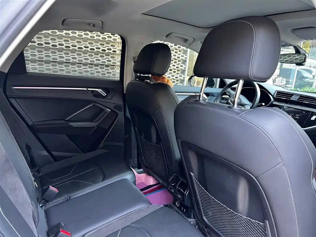 Audi Q3 Sportback 2021 — фото 24
