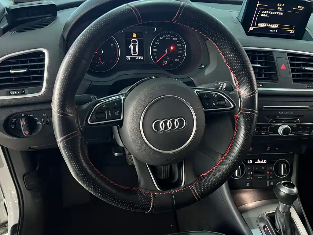 Audi Q3 2018 — фото 17