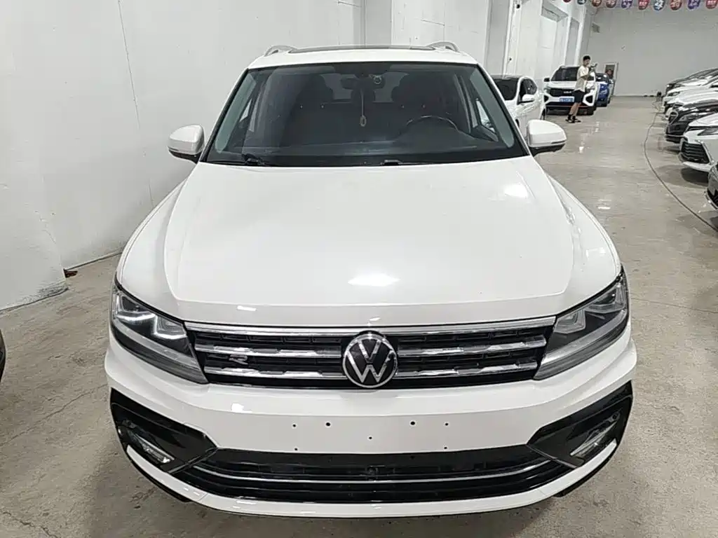Volkswagen Tiguan L 2021 — фото 3
