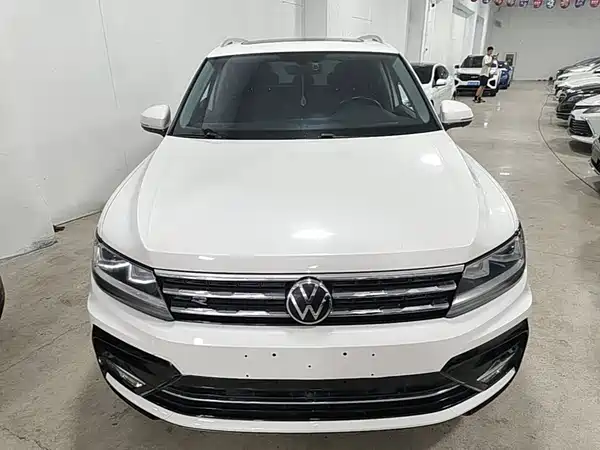 Volkswagen Tiguan L 2021