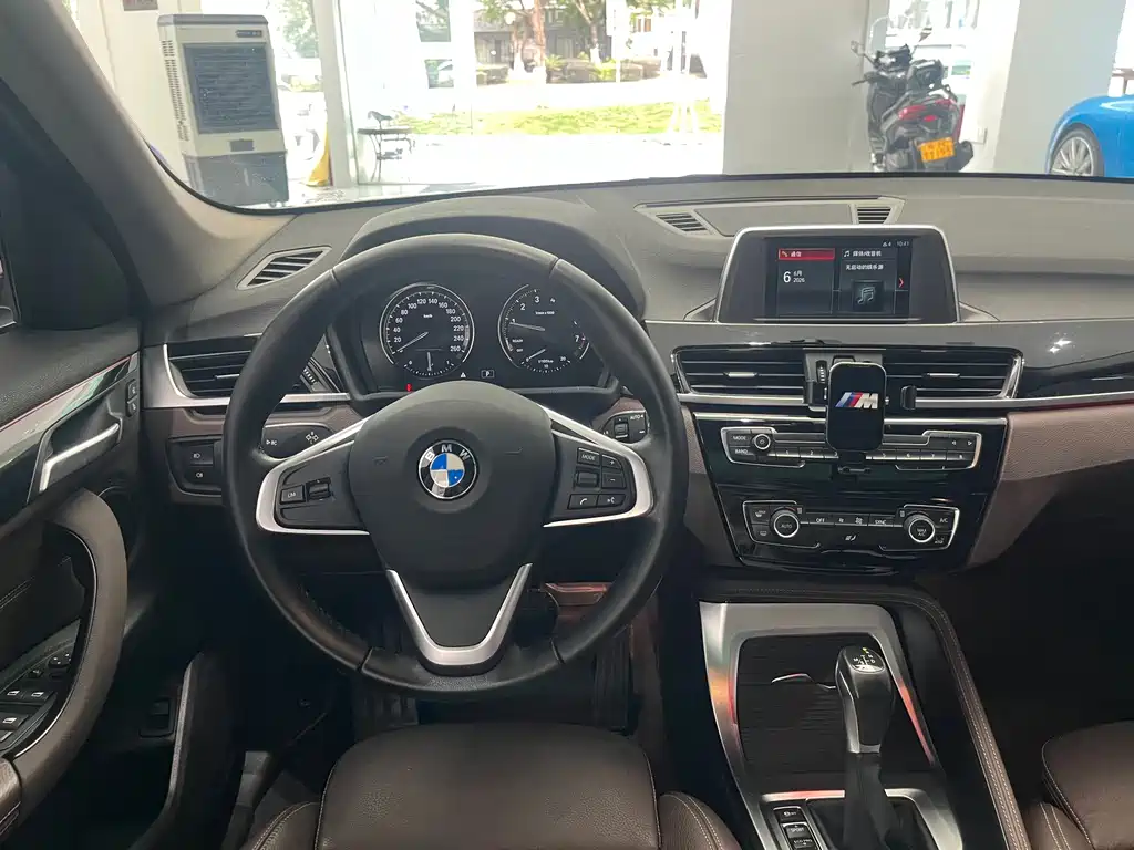 BMW X1 2019 — фото 16