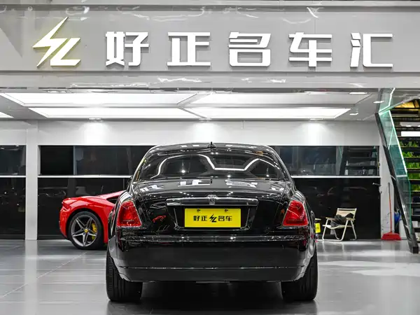 Rolls-Royce Ghost 2015