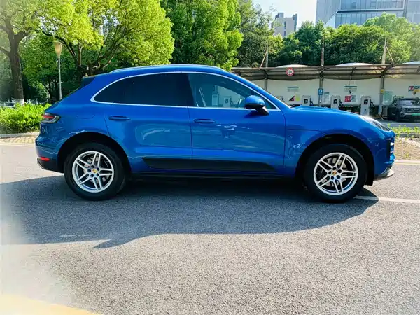 Porsche Macan 2021