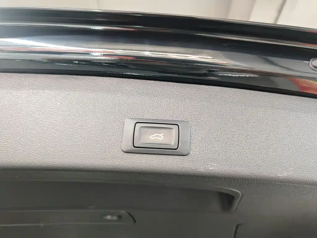 Audi Q5 2018 — фото 17