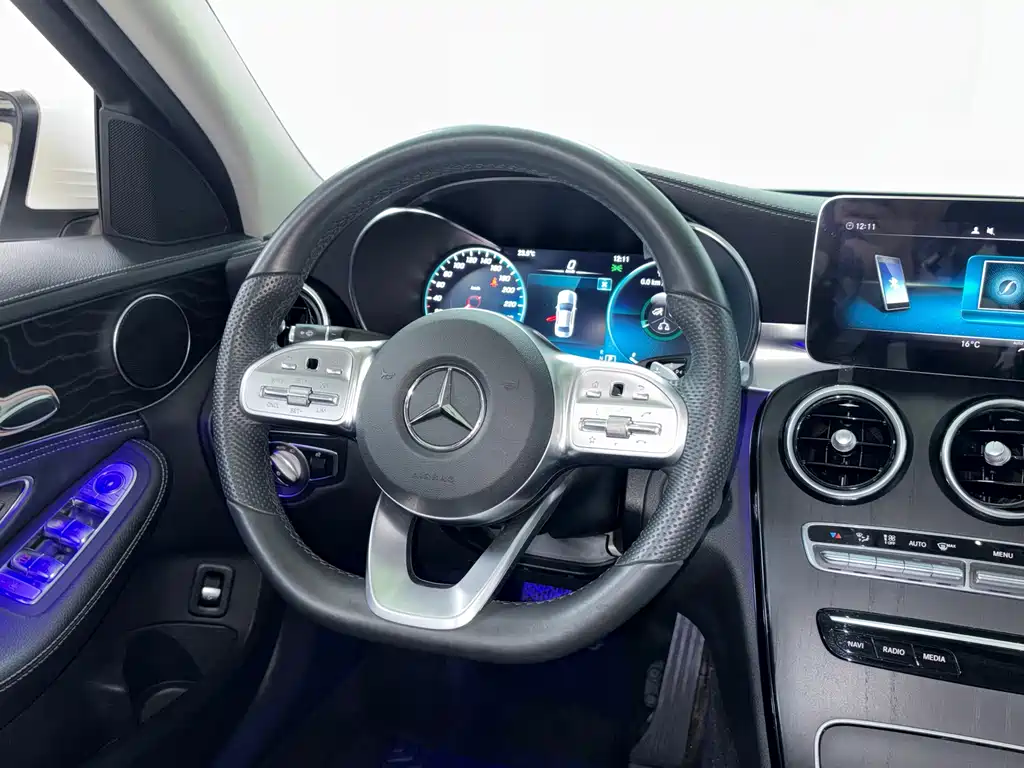 Mercedes-Benz C-Class 2020 — фото 12