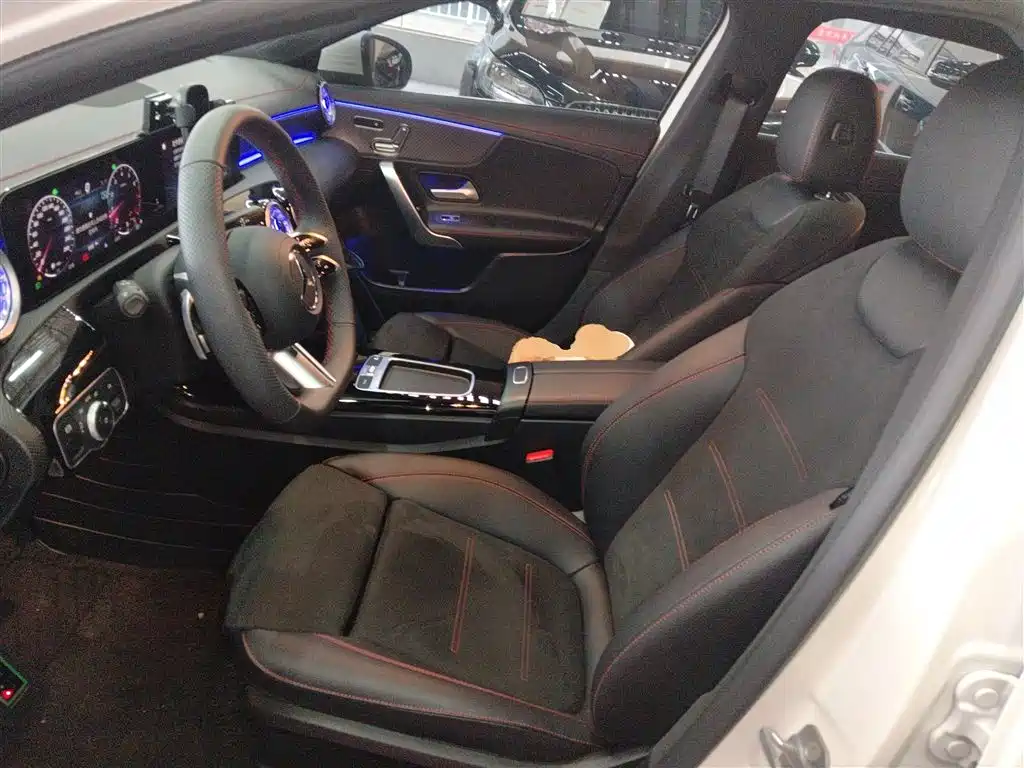 Mercedes-Benz A-Class 2025 — фото 15