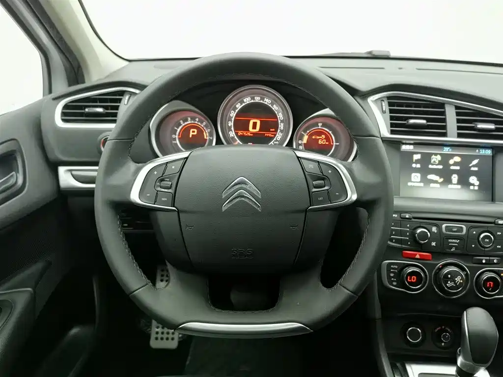 Citroen C4L 2015 — фото 11