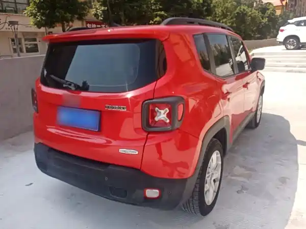 Jeep Freeman 2018