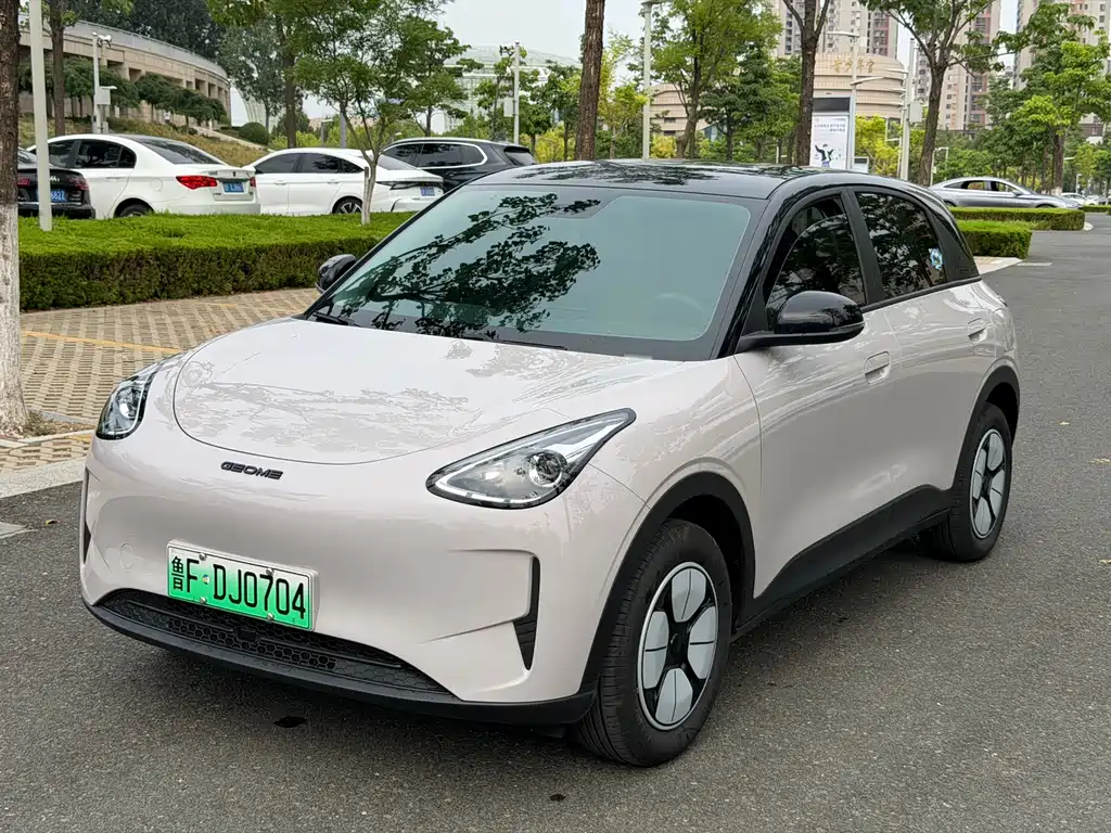 Geely Galaxy Starwish 2026 — фото 1