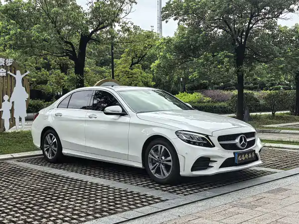 Mercedes-Benz C-Class 2020