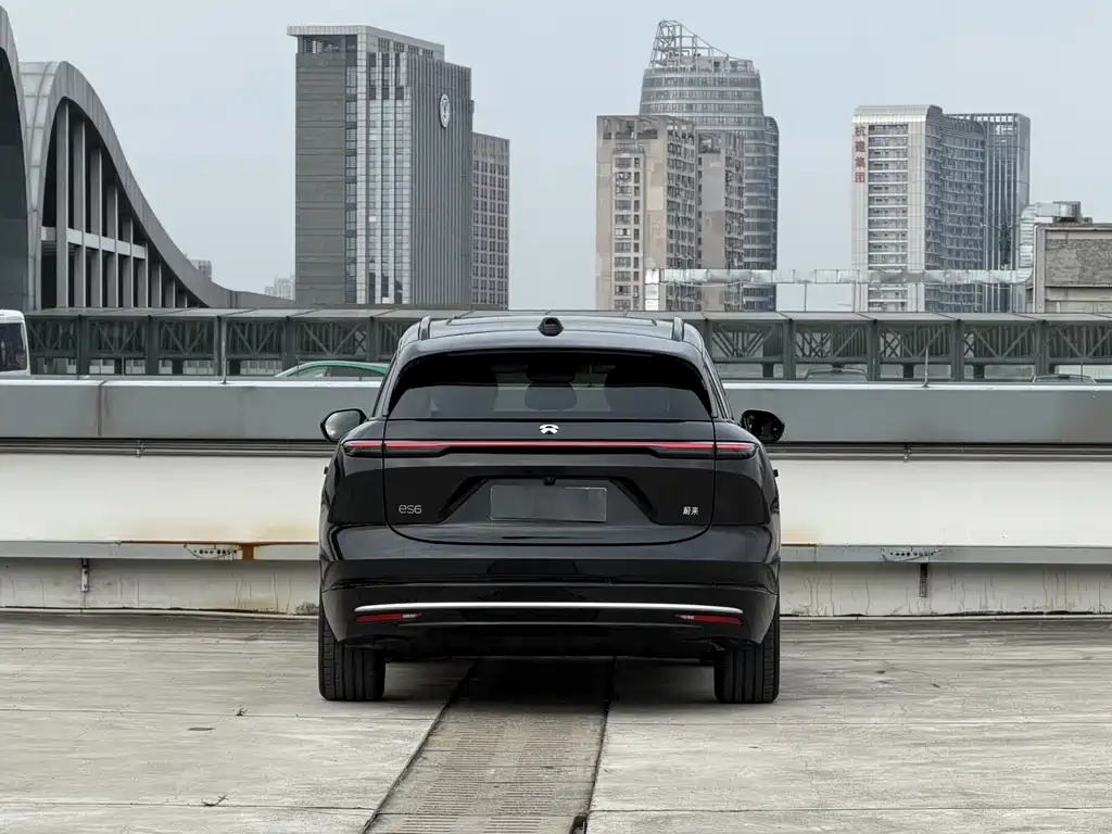 NIO ES6 2025