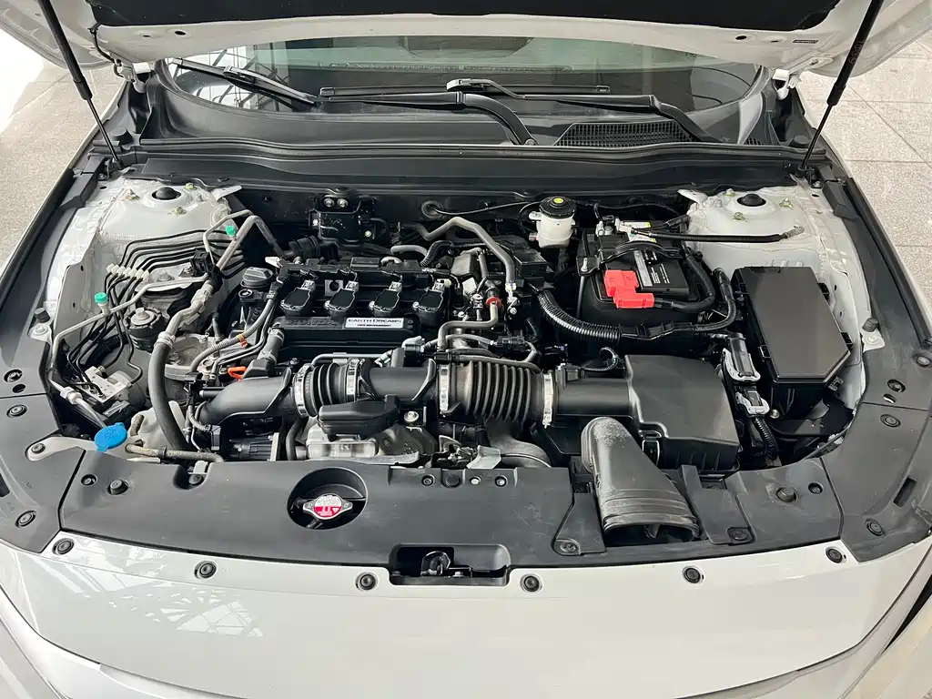 Honda Inspire 2022 — фото 15