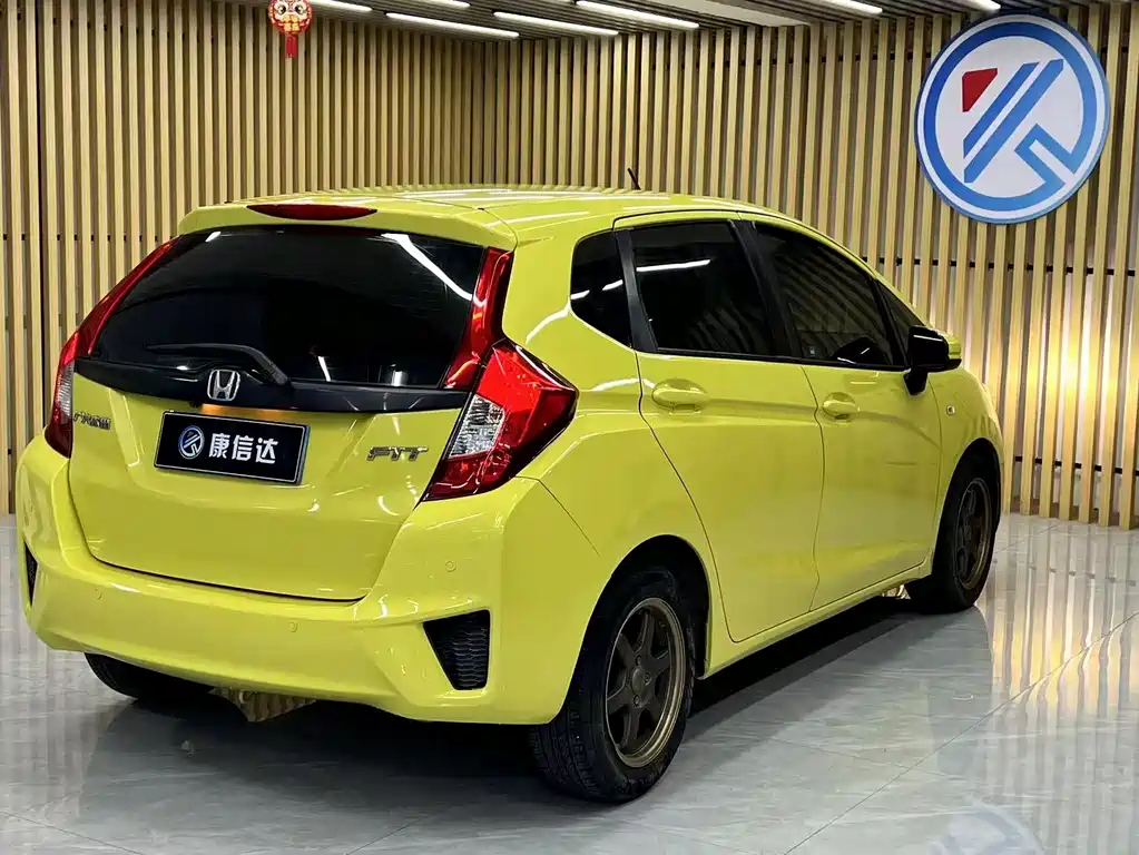 Honda Fit 2015 — фото 7