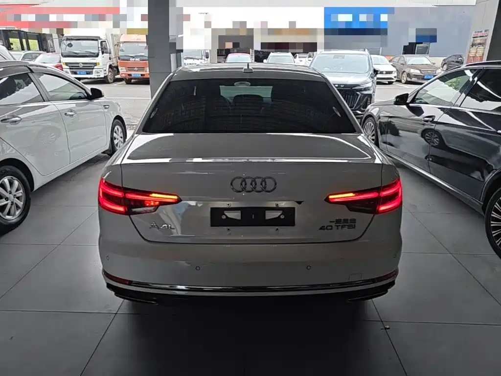 Audi A4L 2019
