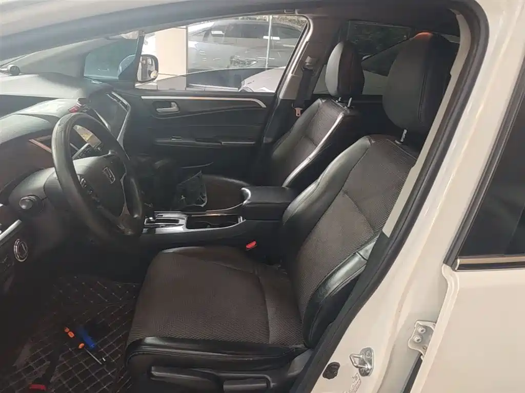 Honda Jade 2015 — фото 15