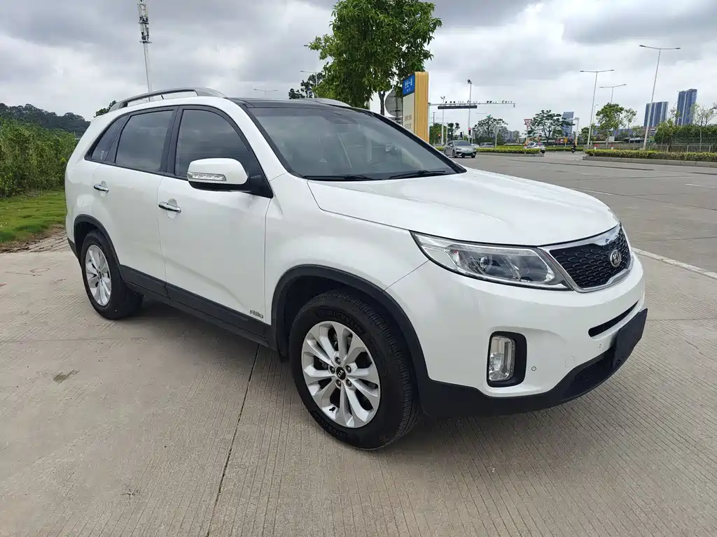 Kia Sorento 2013 — фото 3
