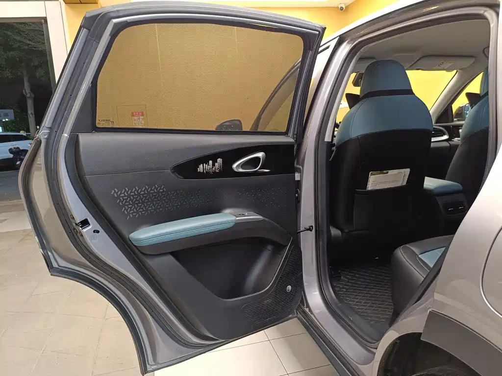 Geely Galaxy Starwish 2025 — фото 20