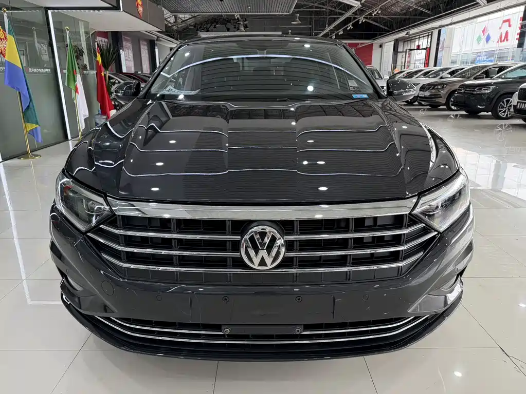 Volkswagen Sagitar 2022