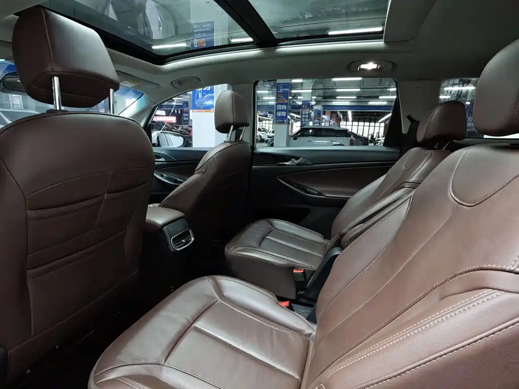 Buick GL6 2018