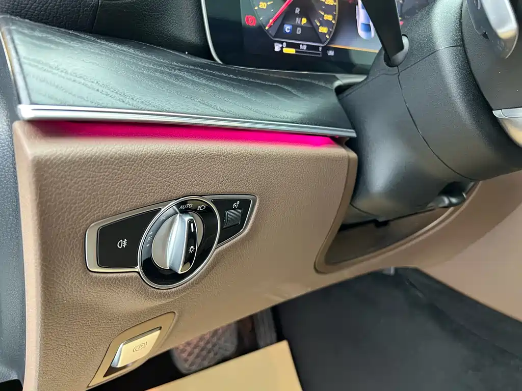 Mercedes-Benz E-Class 2019 — фото 6