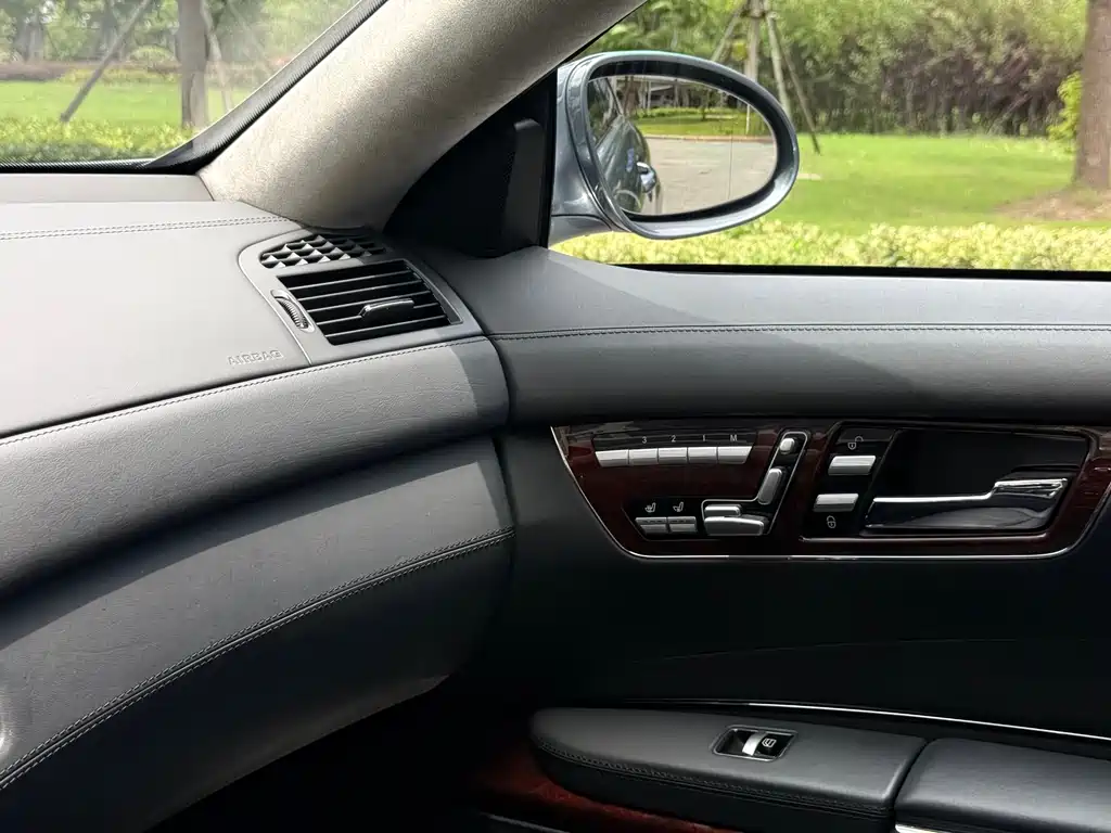 Mercedes-Benz CL-Class 2010 — фото 10
