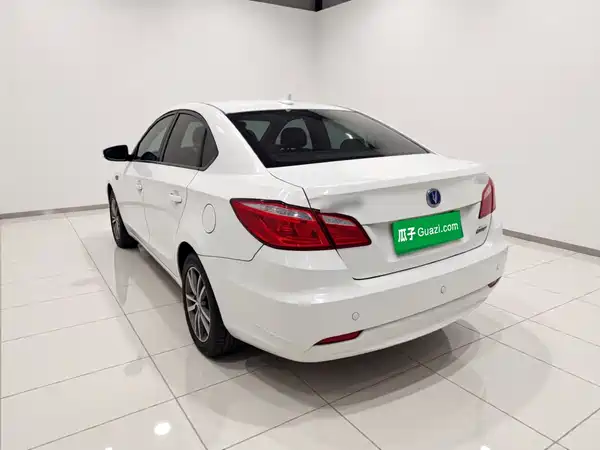 Changan Eado 2015