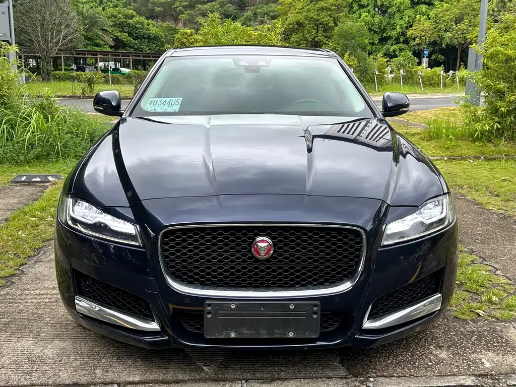 Jaguar XFL 2018 — фото 2
