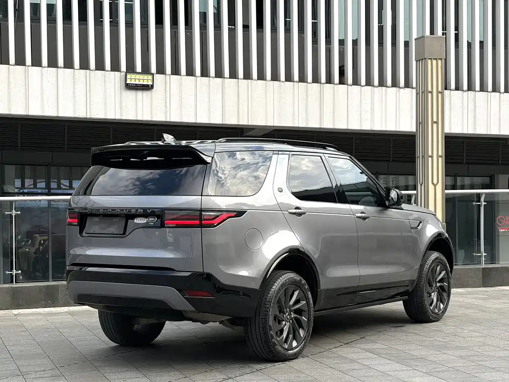 Land Rover Discovery 2022 — фото 16