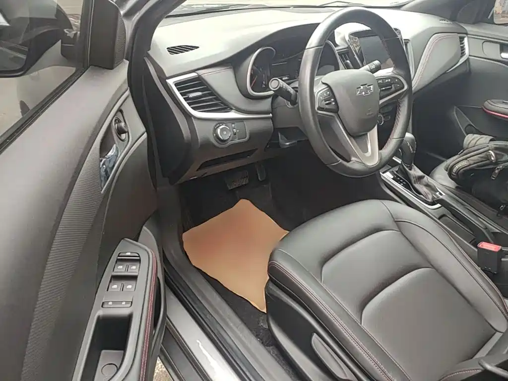 Chevrolet Monza 2019 — фото 15