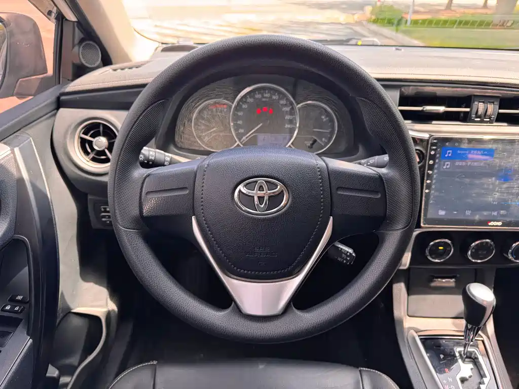Toyota Corolla 2019 — фото 10