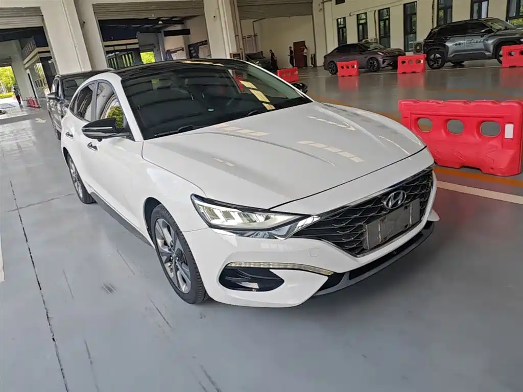 Hyundai Fista 2020 — фото 22