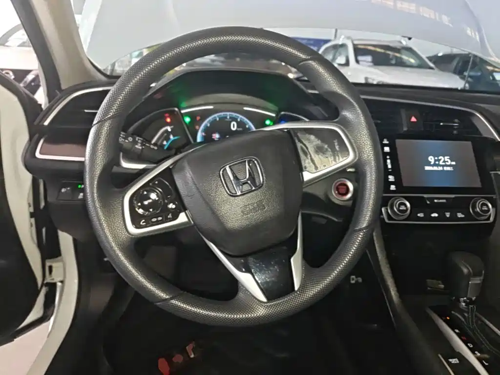 Honda Civic 2020 — фото 11
