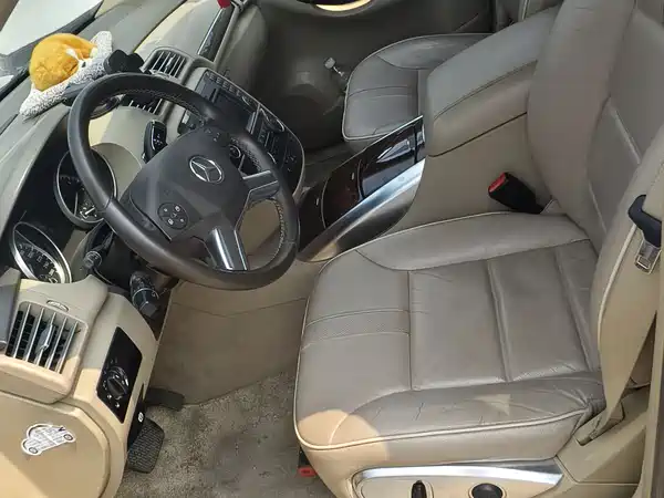 Mercedes-Benz R-Class 2013
