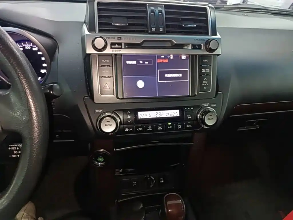 Toyota Prado 2017 — фото 13