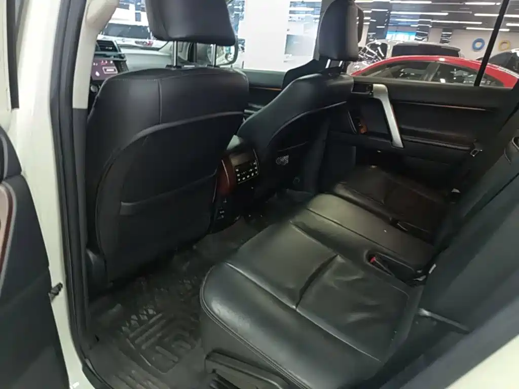 Toyota Prado 2017 — фото 17