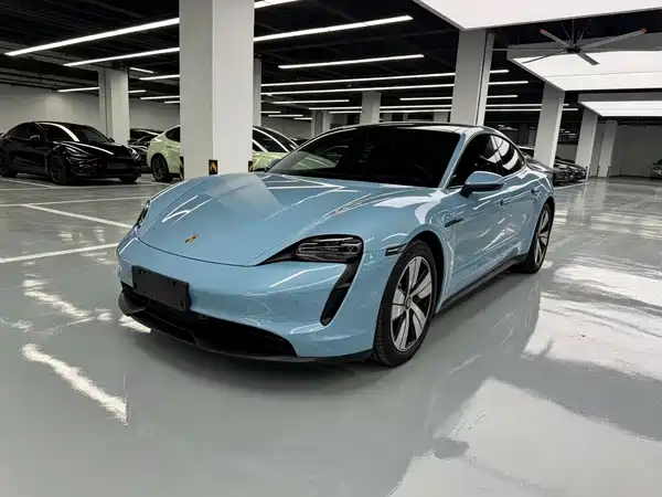 Porsche Taycan 2021