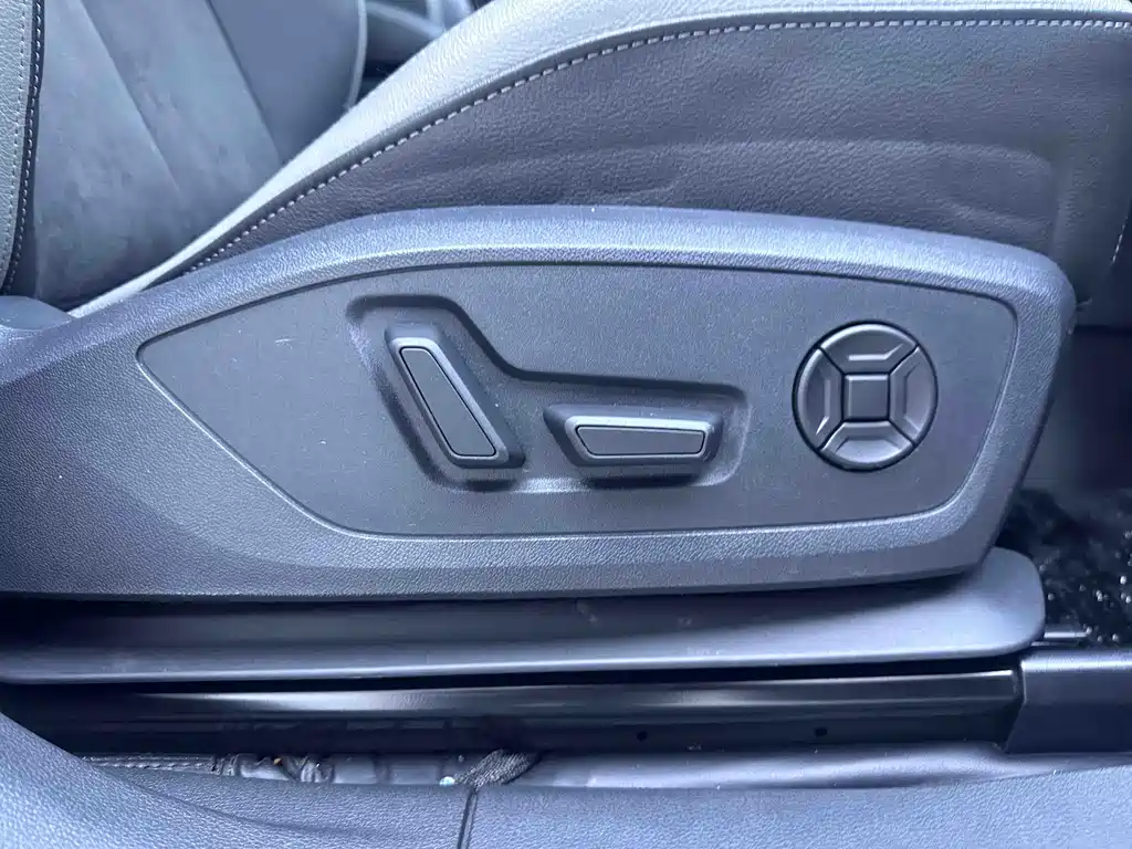 Audi Q3 2022 — фото 11